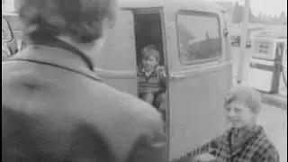 Bob Dylan meets some gypsy fans &ndash; Dont Look Back (1967) &ndash; Criterion Collection