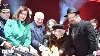 RBB :The fifth light at the Hanukkah Menorah in front of the Brandenburg Gate is burning 29/12/24
