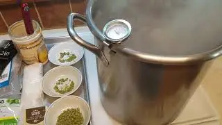 Brewing A Gluten Free Extract Beer For Beginners -  Hot Break & 1st Hops Addition