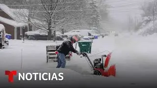 La nieve de la primera tormenta del invierno causa estragos en el pa&iacute;s | Noticias Telemundo