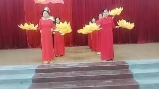Múa hành khúc người đưa đò CLB Hội CGC TT Vĩnh Lộc THóa