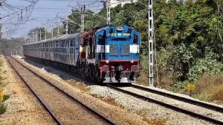APU FITTED REBUILT WDG3A  + WDM3A Diesel Locomotives With Lucknow Yesvantpur Express