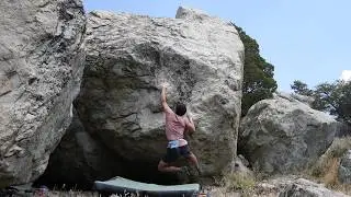 June Lake Bouldering: Messin' With Sasquatch (V7)