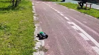 Auto telecomandata 4x4 Yoncher YC 200 test