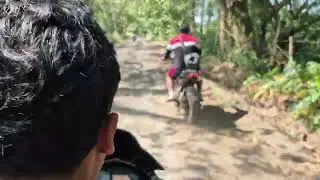 Ladr0n3s siguen a MANGUERO quieren quitarle la mot0