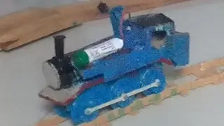 how to make train engine with cardboard 