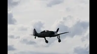 Hahnweide Air Show 2025 Fw 190 Samstag leider Problem mit den Anzeigen vom Fahrwerk im Cockpit.