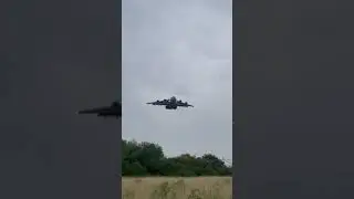 RAF C-17 Globemaster carrying Queen's coffin to RAF Northolt