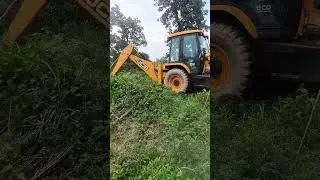 ETTA BHATTA pr JCB SE JHARI KE SPHA