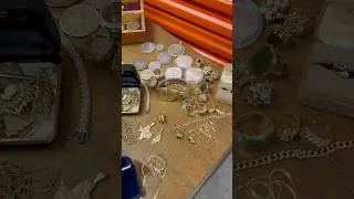 I found real storage locker treasures, full of gold and silver jewelry! 🔥 ￼