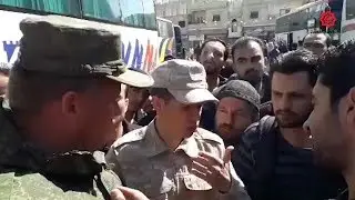 ممثل عن الاحتلال الروسي يتحدث عن ضمانات لبقاء أبناء الرحيبة والقطيفة أو رحيلهم إلى ادلب