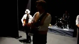 3) Giacomo Lariccia-Backstage videoclip Scendo pedalando