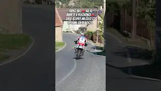 Řidiči aut🚗 až si budete klepat na čelo #motorka #motorkari #moto #cesko