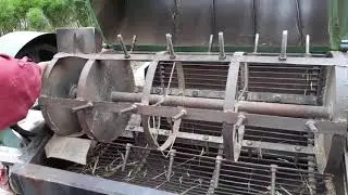 Mesin perontok padi