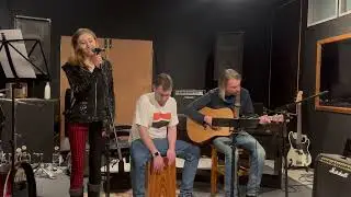 2000 Miles (Acoustic Cover) #christmas #2000miles #thepretenders