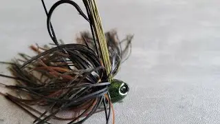 How To Fish A Jig In The Winter | Mike McClelland | Bass Fishing