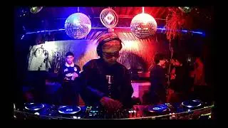 Posada N4co x Jai Roof / Acuario / 11.12.25.