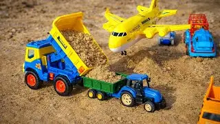 Truck Accident in Sand | Plane Comes for Rescue ✈️ | Toy Construction Rescue Video 