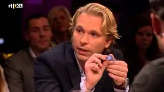 Een sexy snurkbeugeltje - RTL LATE NIGHT
