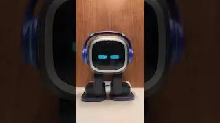 EMO feels like he's being followed, but the truth is.. #EMOROBOT#EMOPET#LIVINGAI#TRACK#BEAT#FUNNY