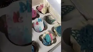 Baby shower cupcakes 🦋💕