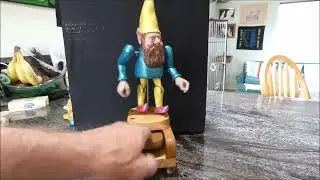 Dancing gnome with swinging arms 4/10/22