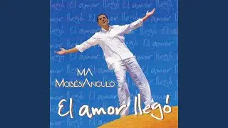 Ella Tra&iacute;a La Noche