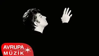 Zeki Müren - Körfezdeki Dalgın Suya Bir Bak (Official Audio)