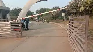 Uhf integrated boom barrier system