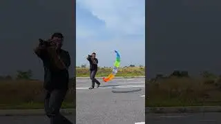 @nizarnadzir trying to fly with 2m RC Paramotor..lol!