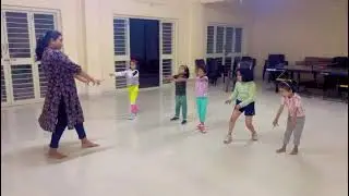 #gulabisadi #enjoy D move dance class #mynewchannel #likesharesubscribe #dancelove #practicetime 