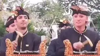 Angklung bule,mantap..