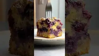 Черничный пирог с крошкой из полбы в польском стиле 🇵🇱 ссылка на полный рецепт в описании! #выпечка