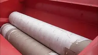 Cardboard core shredder