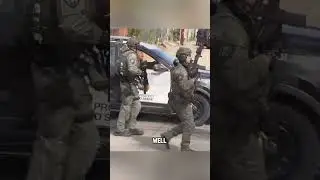 Мужчина снимал наличные, когда банкомат сломался и выплеснул деньги.