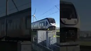 SLT (nummer vegeten) rijdt langs de oostdijk (met @treineninNederland-q8g)-Menno stoop