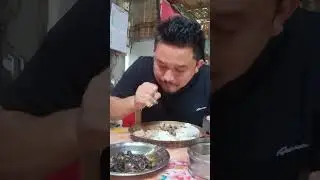 Snail dry fried and pork belly,liver mix gravy