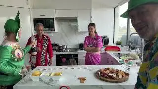 Игра со свечами (подборка лучших моментов)