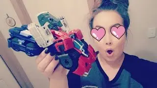 SPARK TOYS Alpha Pack ST-01 Transformers War Within Optimus Prime | Klutter #44