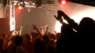 Kali & DJ Lkama / 04 - In&yacute; nebudem / live @ Zděřina, 14.05.2011 (HD)