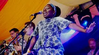 Sam Redmore - Just Can't Wait (ft. Lumi HD) (Live)