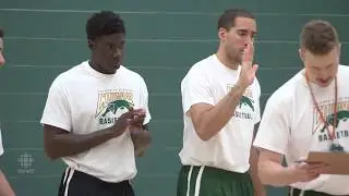 Two pro basketball players from Saskatchewan love sharing what they do with the up and comers