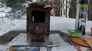 Steak ribeye on bushcraft essentials bushbox XL.
