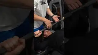 I almost broke my ribs at Mizkif's gym #willneff #mizkif #gym