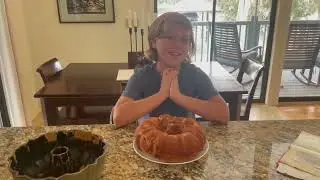 Making a Jewish apple cake