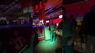 BELLA Y COMPLETA  en VIVO. Canta : Robert Piocuda    Orquesta HACHE.