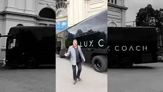 Coxy and Luxcoach at Melbourne's Ultimate Bridal Expo!