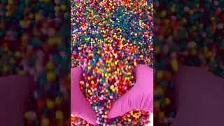 Can you guys guess what purse brand inspired this sparkly sprinkle blend?