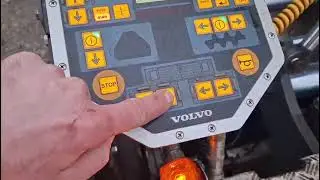 Volvo Kettenfertiger P 6820 C Verkauf/Sale (ID18641)