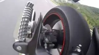 Suzuki GSR 750 Acceleration 0-120